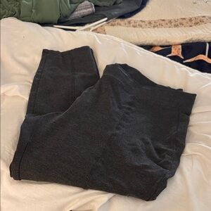 Faded Glory Women’s dk gray stretch pull on legging type Pants-XL (16-18) 22” in